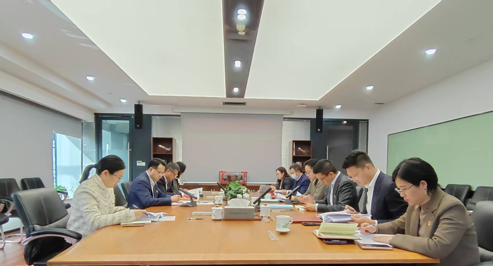 浙江金控黨委指導(dǎo)下屬單位2024年度民主生活會3.jpg 浙江金控黨委指導(dǎo)下屬單位2024年度民主生活會3.jpg